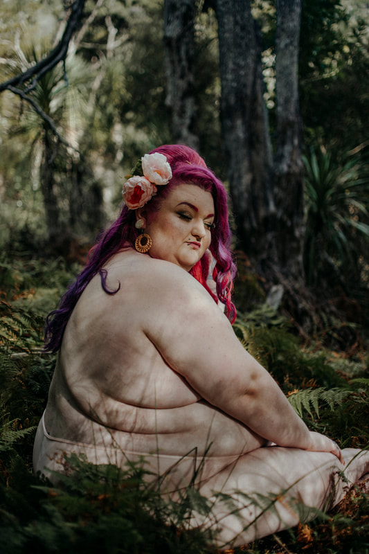 Body positive, SW friendly and inclusive photography by portrait photographer Ainsley DS