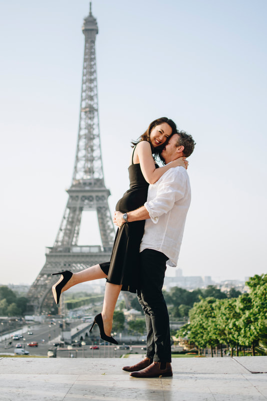 Romantic couples engagement and wedding photography in Auckland and Paris.