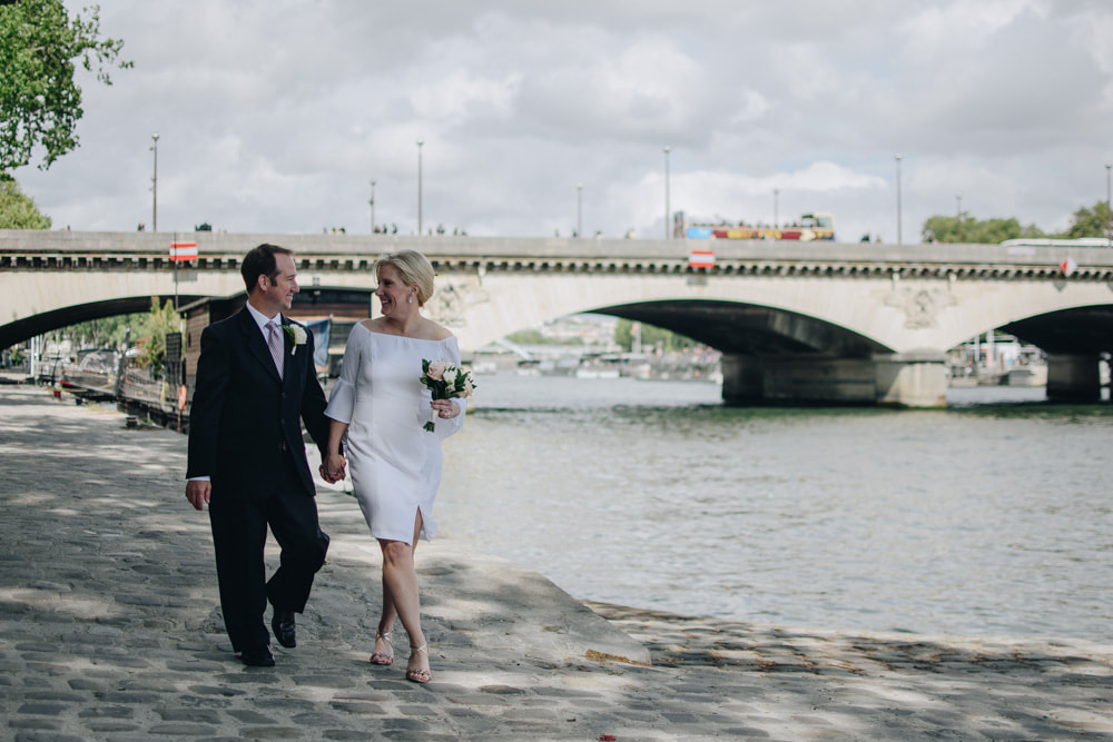 Renewing your vows in Paris. What you need to know, where to find a celebrant and photographer. 