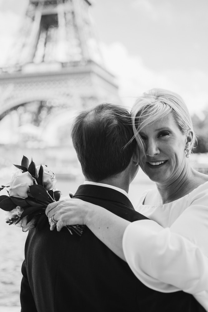 Romantic portrait photography in Paris city. Book your vow renewal photoshoot with international photographer. 