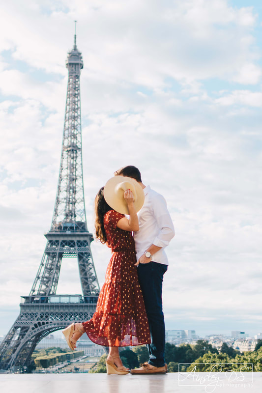 Couple photo shoot in Paris- Ainsley Ds Photography 