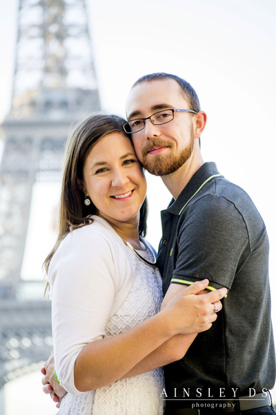 Engagement & couple photoshoot in Paris with Ainsley Ds photography, Paris photographer. 