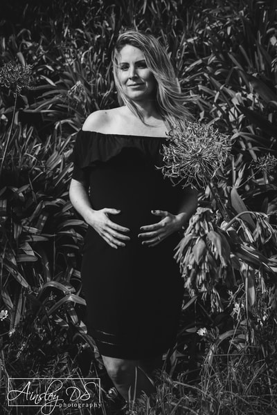 Maternity photoshoot in New Zealand. Paris photographer Ainsley DS photography. 