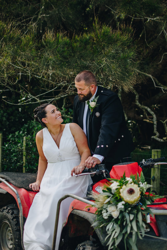 Auckland wedding on a beautiful farm, intimate couples photography by Ainsley DS
