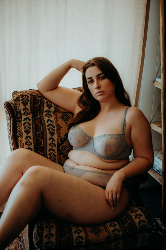 Underwear, boudoir and empowerment photography by Auckland photographer Ainsley DS Photography 