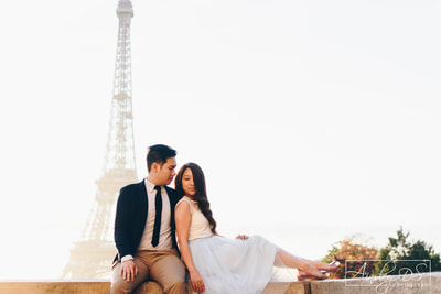Romantic couples photo shoot in Paris with photographer Ainsley DS Photography