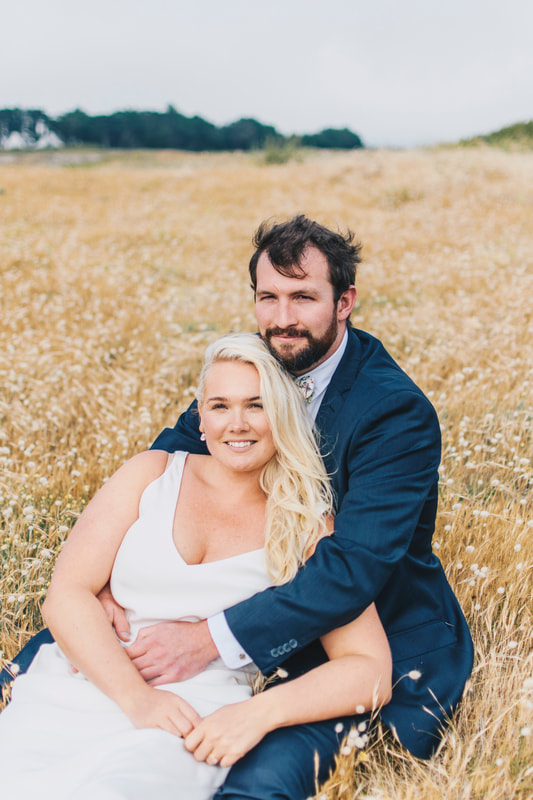 Auckland elopement, couples, and romantic engagement photographer Ainsley DS 