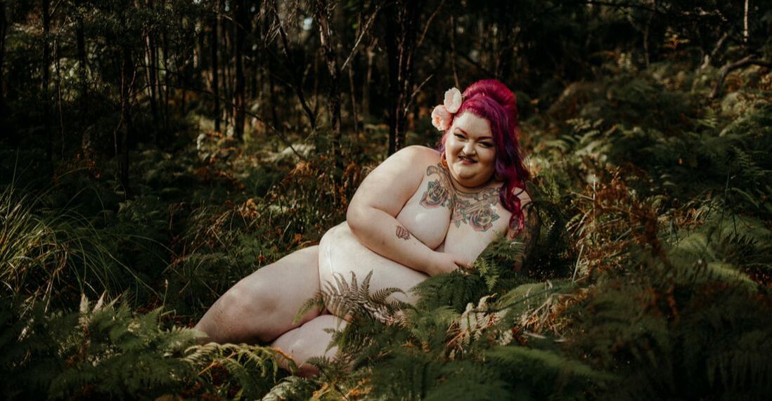 Plus size, inclusive empowerment and portrait boudoir photographer in Auckland